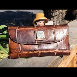 Dooney & Bourke Cognac Brown Croc Wallet